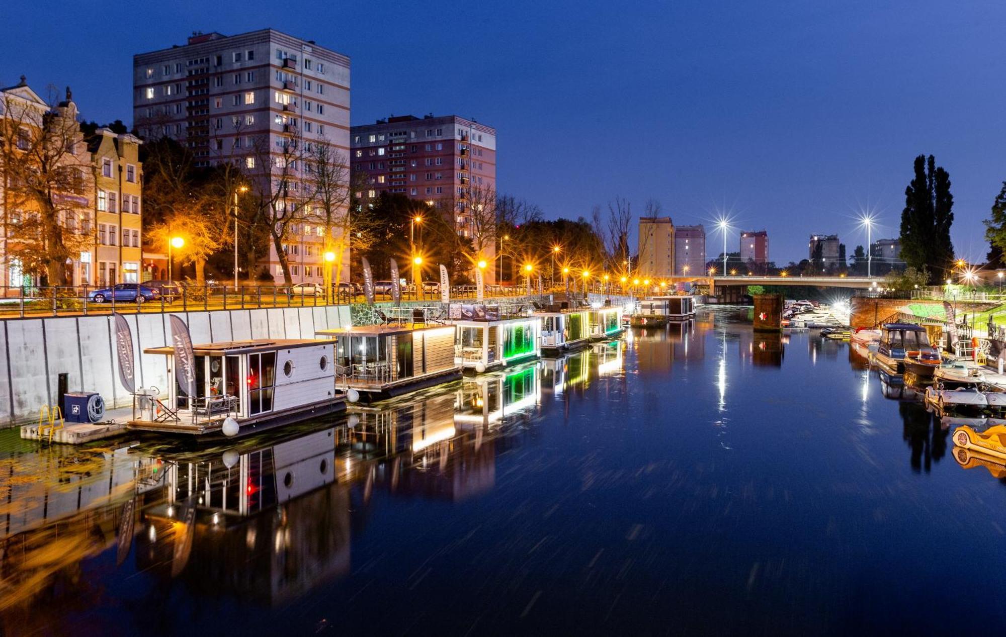 גדנסק Domy Na Wodzie - La Mare Motlava Houseboats With Sauna By Downtown Apartments מראה חיצוני תמונה